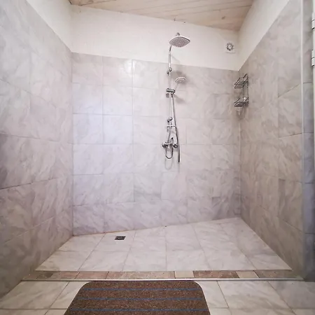 בקתה Lakeview Estate *